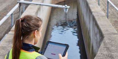 Micropilot FMR20B, medição de nível, canal aberto, estação de tratamento de águas residuais