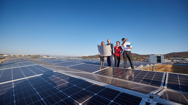 A Endress+Hauser usa painéis solares para gerar energia para seus edifícios.