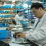 Endress+Hauser Flow China, Suzhou, homem trabalhando na produção