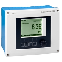 Liquiline CM448 é um transmissor digital para pH, ORP, condutividade, oxigênio, turbidez e mais