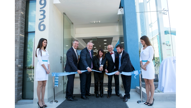 Inauguração do novo edifício do centro de vendas no Chile
