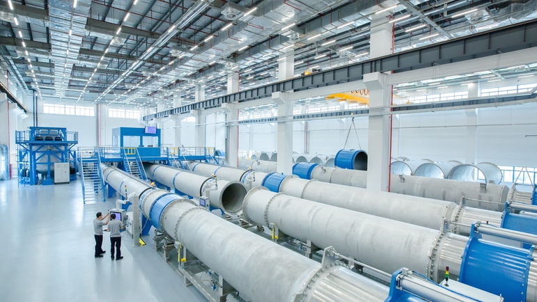 A nova fábrica em Suzhou, China, foi projetada para instrumentos com diâmetros extremamente grandes, de até três metros.