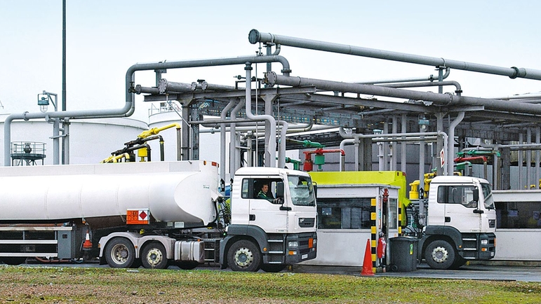 Picture of custody transfer measuring point in a truck loading station