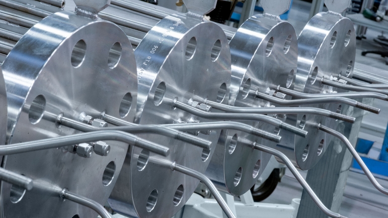 Produção de sensores de temperatura na Endress+Hauser Temperature+System Products Itália