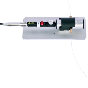 Raman flow assembly connected to an Rxn-10 probe